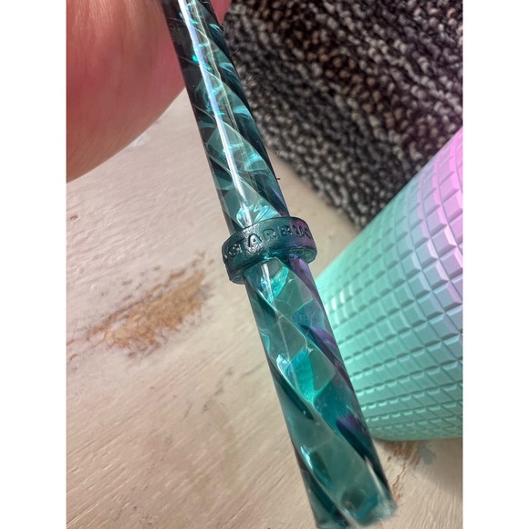 Authentic Starbucks 2024 Valentines Tri Color Venti 24oz Cold Cup - Picture 5 of 8